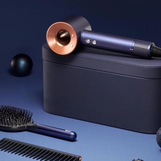 خرید اینترنتی سشوار دایسون مدل Dyson Supersonic بهمراه باکس لوکس